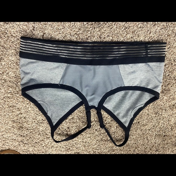 Nike Sports Bra - Picture 2 of 3